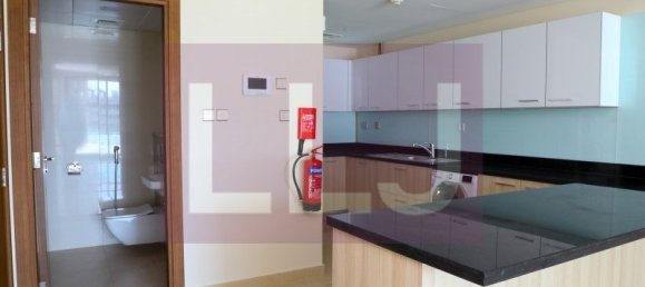 2 bedrooms Apartment in Al Reem Island, UAE No. 26739 11