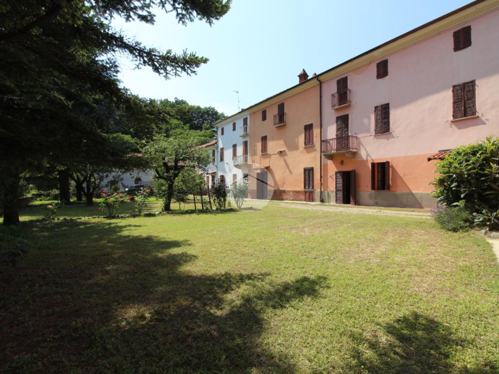 Casa T2 em Baldissero d'Alba, Italy N.º 137853