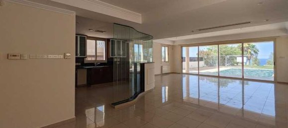 5 bedrooms Commercial property in Protaras, Cyprus No. 19032 4