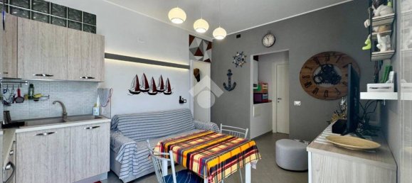 1 Schlafzimmer Wohnung in Vado Ligure, Italy, Nr. 300280 2