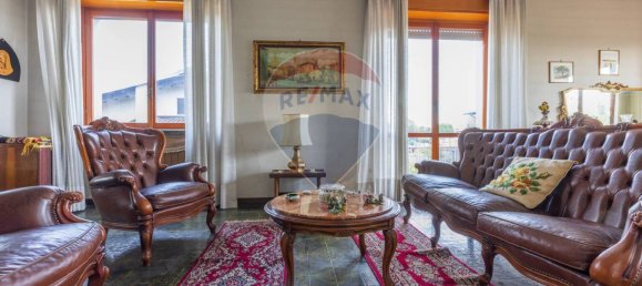 3 bedrooms Villa in Cairate, Italy No. 310290 10