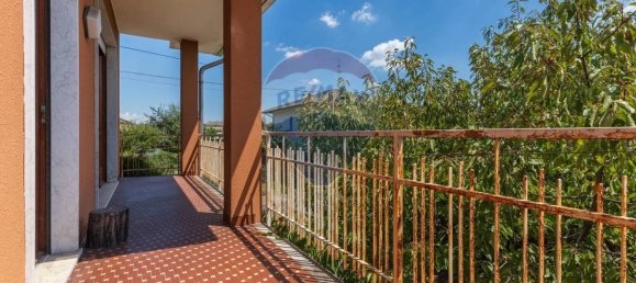 3 bedrooms Villa in Cairate, Italy No. 310290 15
