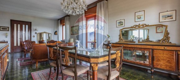 3 bedrooms Villa in Cairate, Italy No. 310290 12