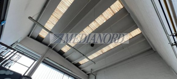 Armazém em Albano Sant'Alessandro, Italy 250 m² N.º 364744 4