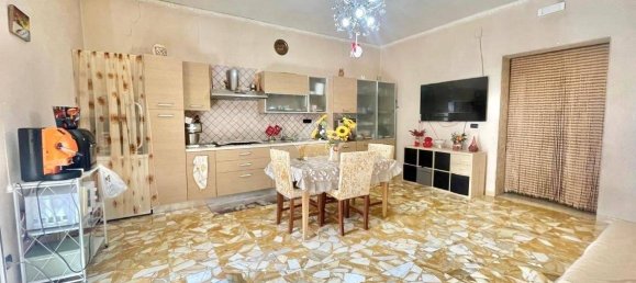 Apartamento de 2 dormitorios en Naples, Italy No. 9333 23
