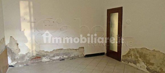3 bedrooms Apartment in Ferrara, Italy No. 340709 3