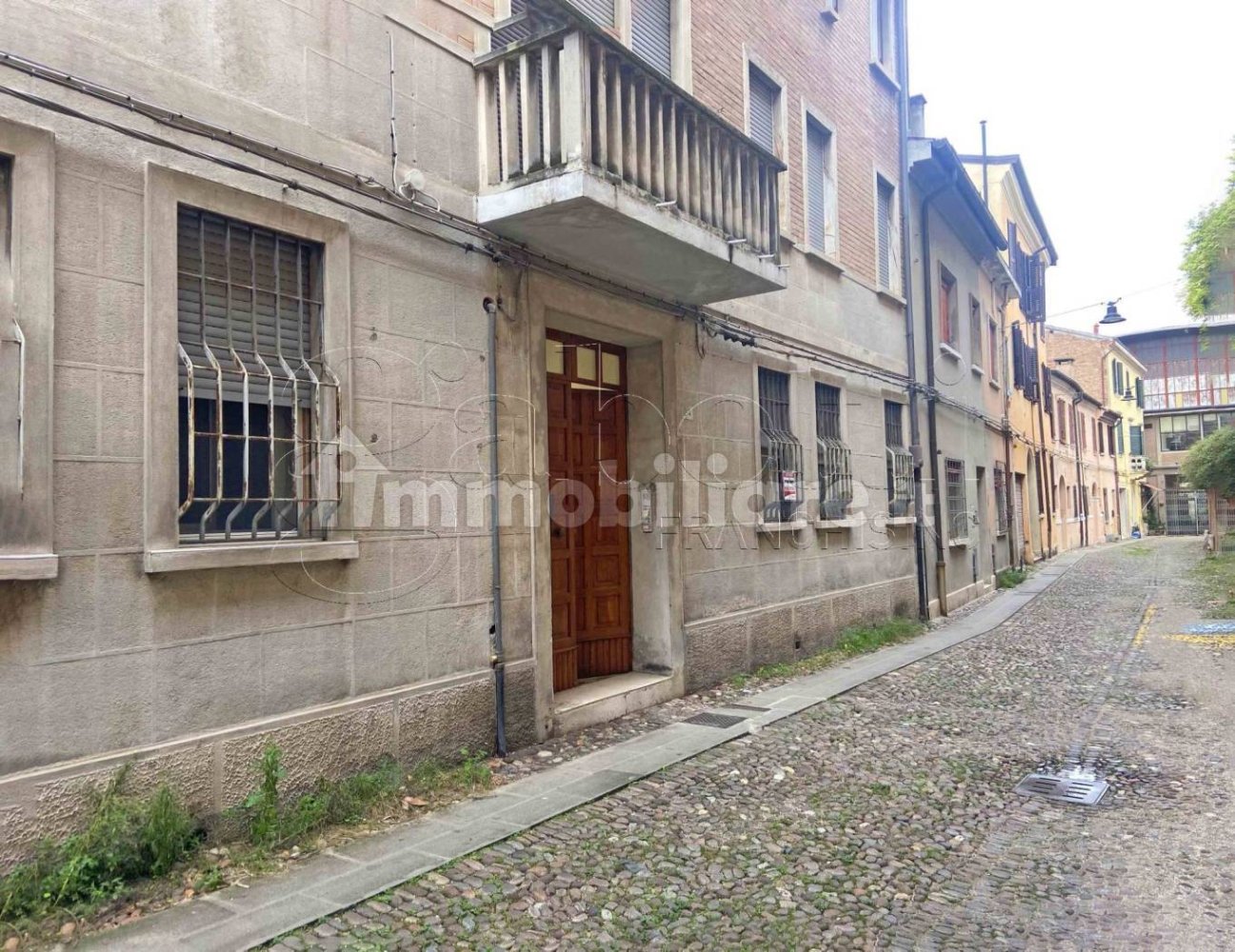 3 bedrooms Apartment in Ferrara, Italy No. 340709
