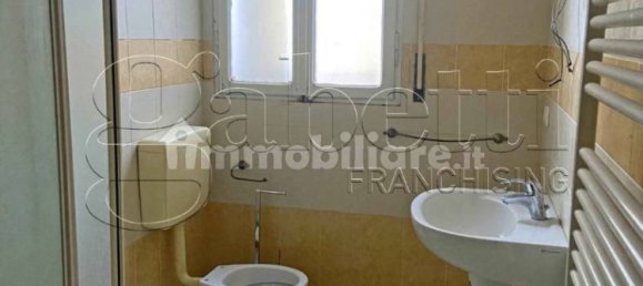 3 bedrooms Apartment in Ferrara, Italy No. 340709 12