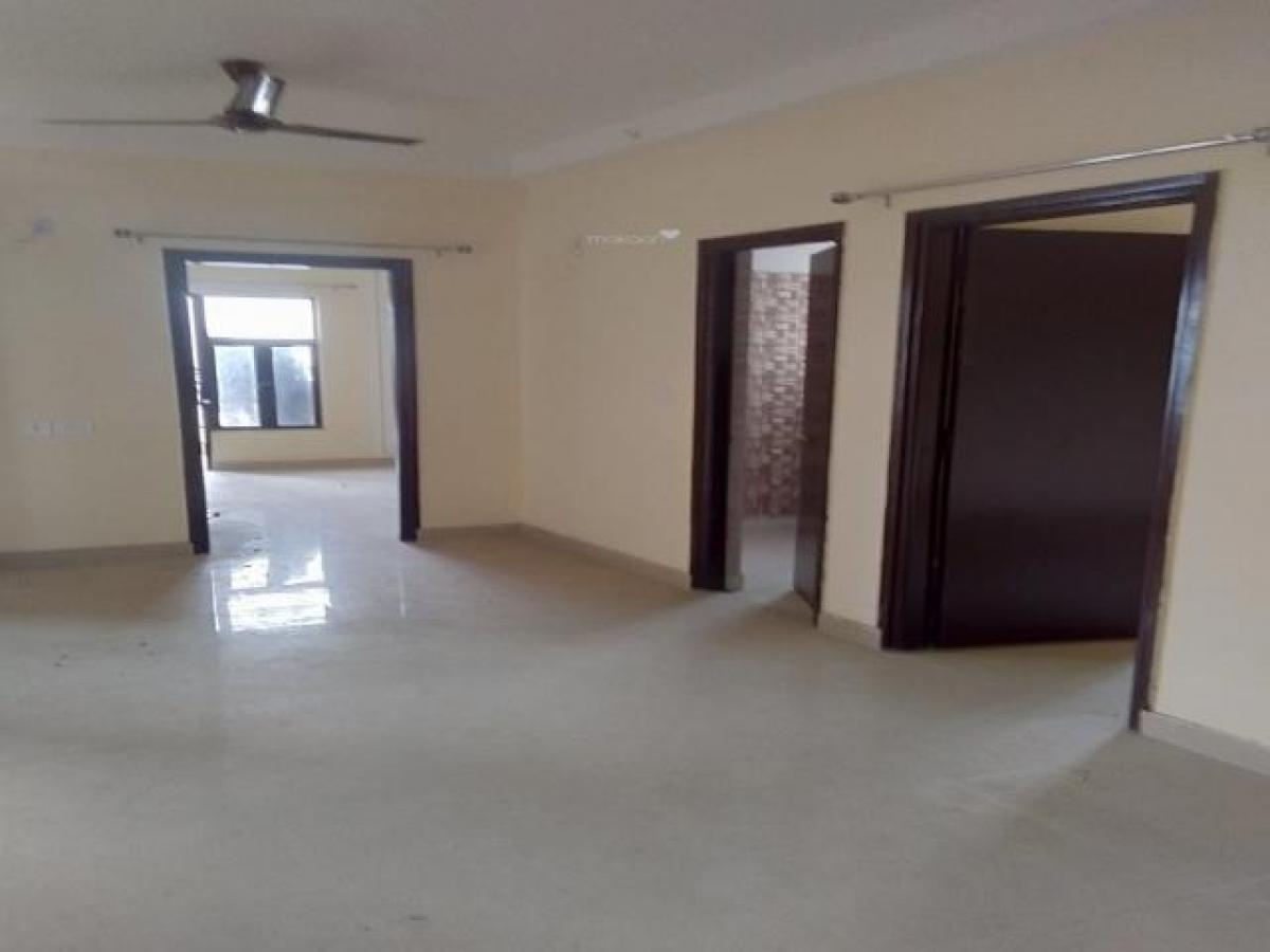 2 bedrooms House in Ghaziabad, India No. 28164
