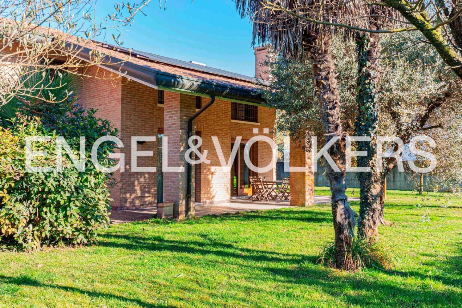 6 bedrooms Villa in Noventa Padovana, Italy No. 102912