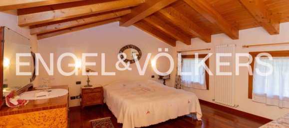 6 bedrooms Villa in Noventa Padovana, Italy No. 102912 5