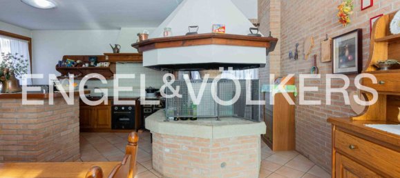6 bedrooms Villa in Noventa Padovana, Italy No. 102912 17