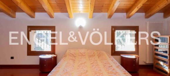 6 bedrooms Villa in Noventa Padovana, Italy No. 102912 20