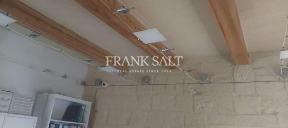 محل تجاري في Attard, Malta 83متر مربع رقم 13405 2