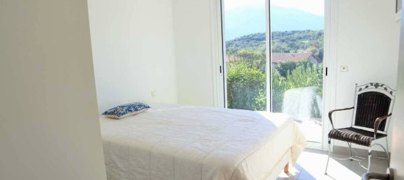 4 bedrooms Villa in Prades, France No. 199187 12