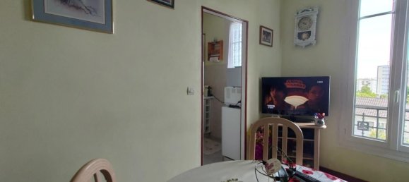 Квартира с 1 спальней в Фонтене-су-Буа, Франция № 184543 8