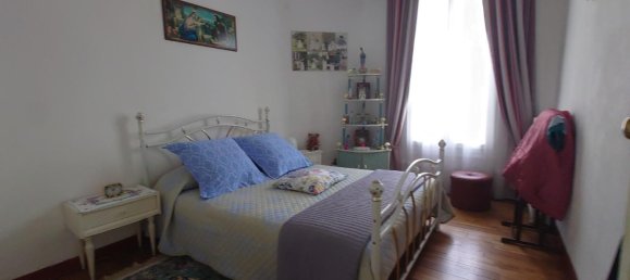 Квартира с 1 спальней в Фонтене-су-Буа, Франция № 184543 3