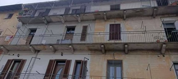 2 bedrooms Apartment in Varano Borghi, Italy No. 266072 4