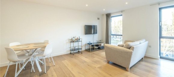 2 bedrooms Apartment in London, United Kingdom No. 12782 10