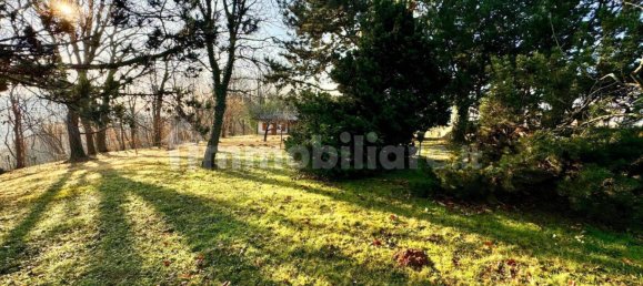 3 bedrooms Villa in Graglia, Italy No. 136923 6