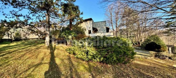 3 bedrooms Villa in Graglia, Italy No. 136923 10