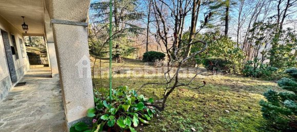 3 bedrooms Villa in Graglia, Italy No. 136923 2