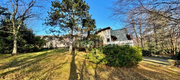 3 bedrooms Villa in Graglia, Italy No. 136923 11