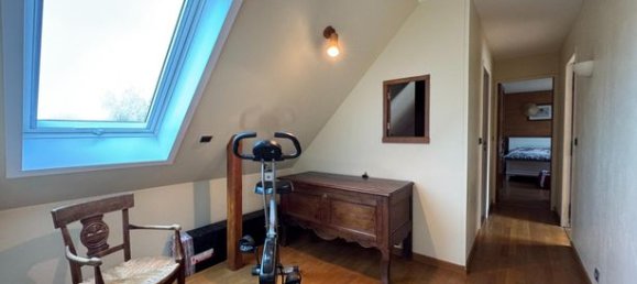 5 bedrooms House in Marines, France No. 359648 10