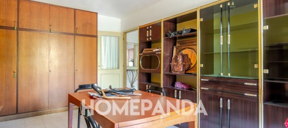 3 rooms Apartment in Turin, Italy No. 315869 3