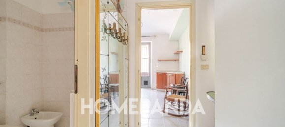 3 rooms Apartment in Turin, Italy No. 315869 11