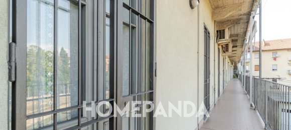 3 rooms Apartment in Turin, Italy No. 315869 5