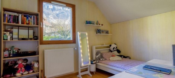 Casa de 3 dormitorios en Drumettaz-Clarafond, France No. 201021 29