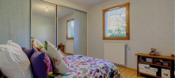 Casa de 3 dormitorios en Drumettaz-Clarafond, France No. 201021 27