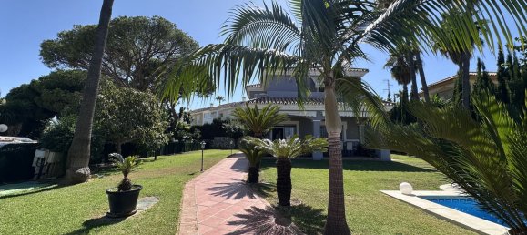 3 bedrooms Villa in Estepona, Spain No. 184066 13