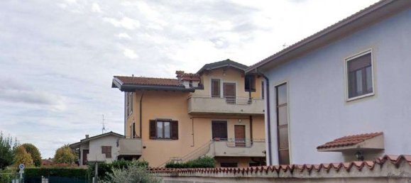 5-salle Appartement à Terno d'Isola, Italy No. 182803 4
