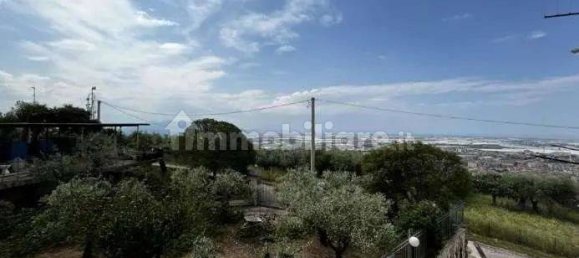 3 Schlafzimmer Wohnung in Battipaglia, Italy, Nr. 225030 28