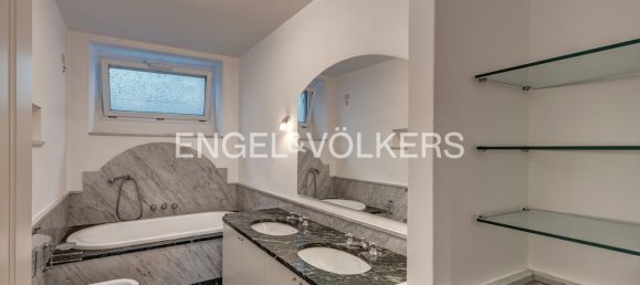 3 rooms Apartment in Lecco, Italy No. 129236 4