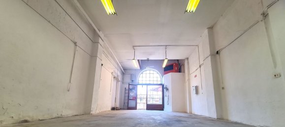 100m² Warehouse in Milan, Italy No. 316037 2