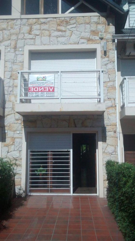 3 bedrooms Apartment in Mar del Plata, Argentina No. 83821