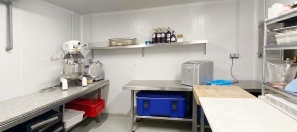 Gewerbliche Immobilie in Compiegne, France 200m², Nr. 272652 13