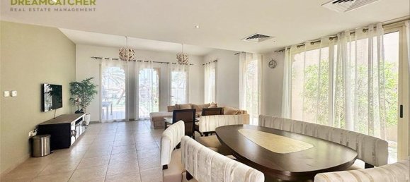 Villa T4 em Al Hamra Village, UAE N.º 34956 8