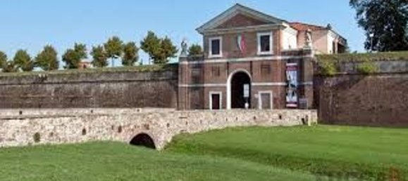 4 rooms House in Capannori, Italy No. 192436 12