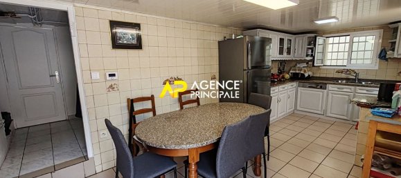 Casa de 3 dormitorios en Argenteuil, France No. 179751 7