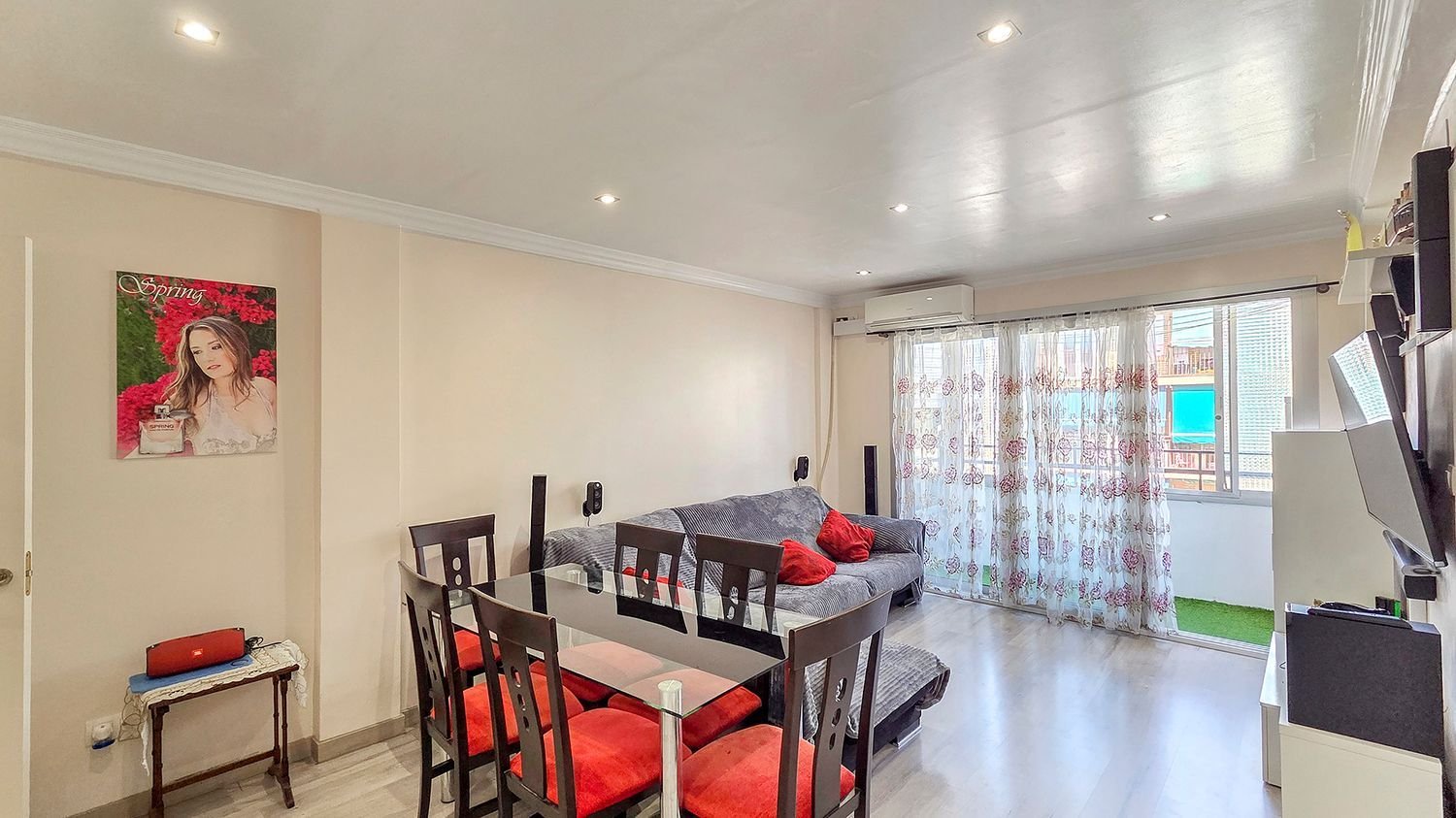 Квартира с 3 спальнями в Валенсия, Испания № 252173