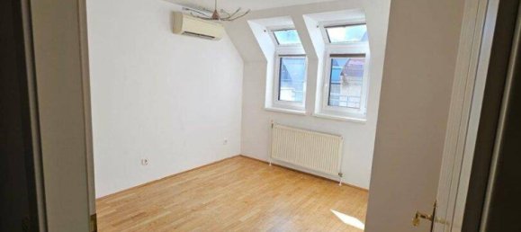 3-Zimmer Doppelhaus in Alsergrund, Austria, Nr. 253099 6