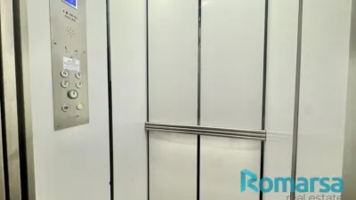 4 bedrooms Apartment in Avila, Spain No. 263011