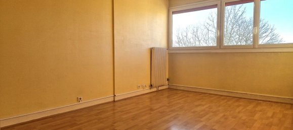 2 chambres Appartement à Orléans, France No. 67724 2