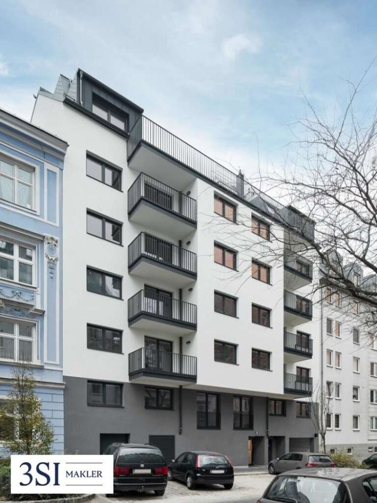  موقف سيارات في Favoriten, Austria رقم 24911