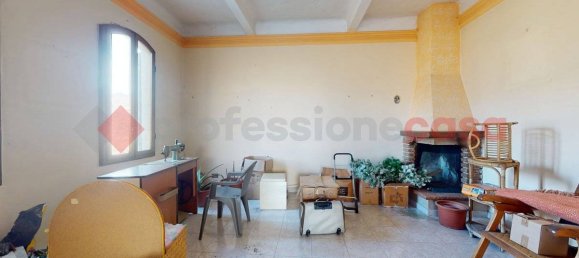 Casa de 4 dormitorios en Barga, Italy No. 230256 21