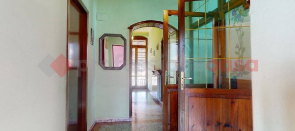 Casa de 4 dormitorios en Barga, Italy No. 230256 2